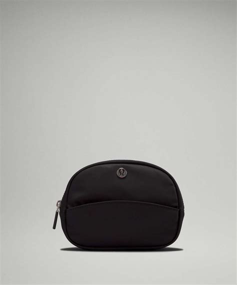 lululemon go getter pouch.